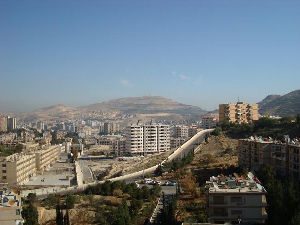 الجزيرة 16:  &laquo;قاسيون الأزمة عشوائي&raquo;!