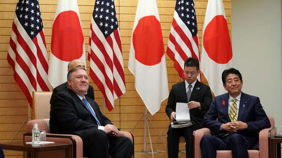 بومبيو وآبي يبحثان نزع السلاح النووي في كوريا