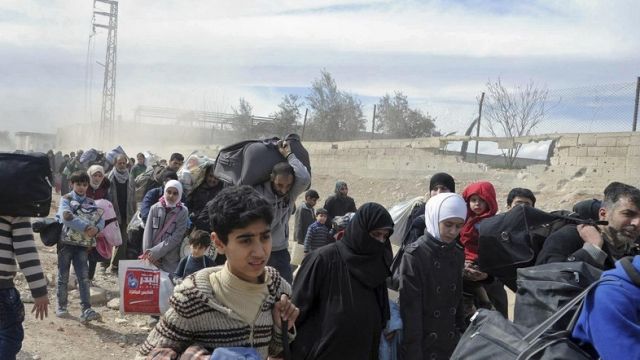 نازحو الغوطة.. ضرورات حياة ومتطلبات عودة!