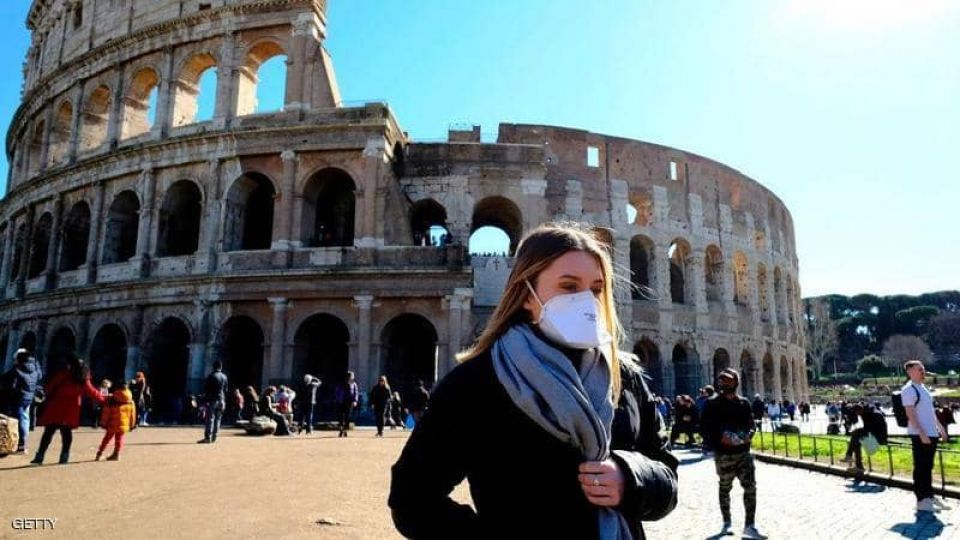 إيطاليا تشهد قفزة في عدد إصابات كورونا