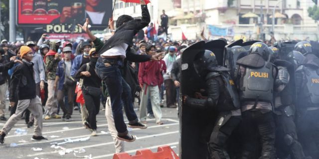 الطبقة العاملة والحركة الشعبية  تُصعدان حراكهما الثوري