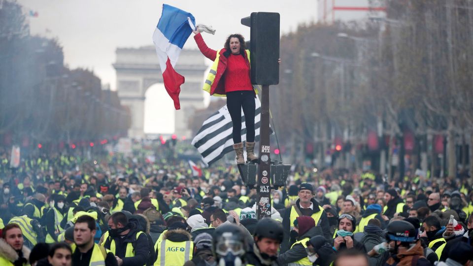 احتجاجات فرنسا... هدوء مؤقت
