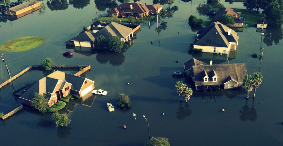 تكساس تسعى للحصول على مليارات إضافية لإصلاح بنى تحتية دمرها هارفي