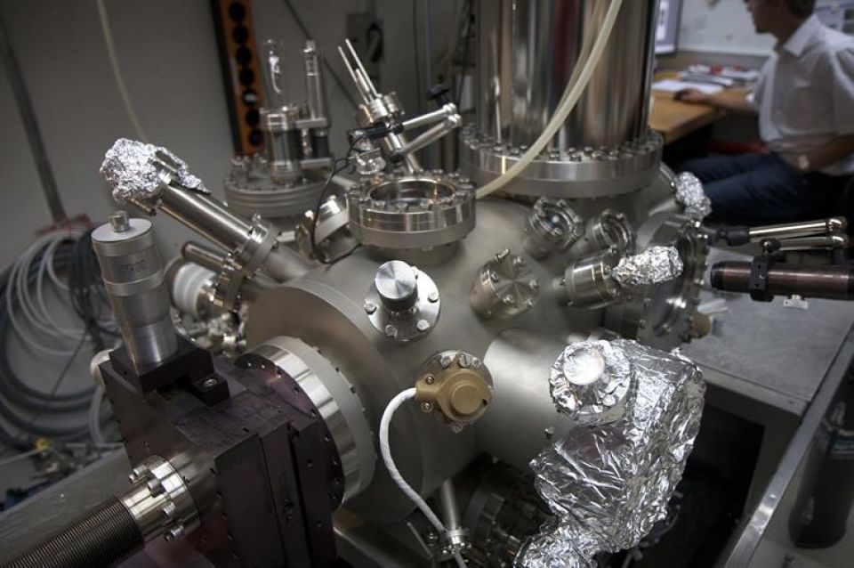 إنجلس والحرارة: من &laquo;الكالوريك&raquo; السِّحريّ إلى رؤية الذرّات