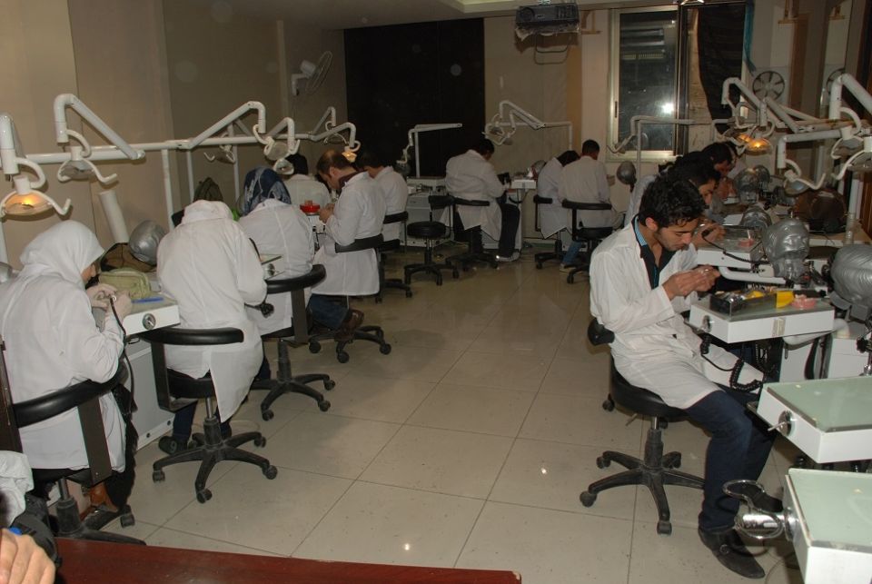 الجامعات الخاصة تؤهل كوادرها على حساب الجامعات الحكومية!