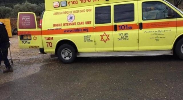 مقتل عنصر بشرطة الاحتلال دهساً وإصابة آخر خلال ملاحقة عمّال فلسطينيين