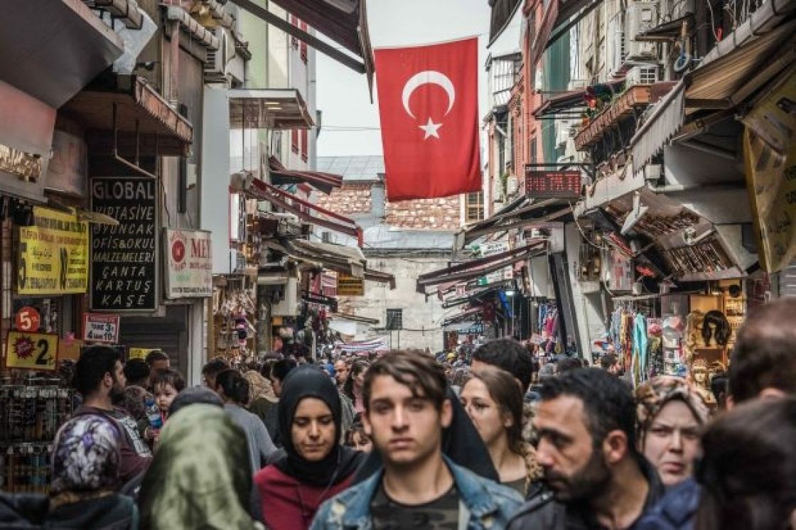تركيا سترفع الأجور في ظل ركود وشيك