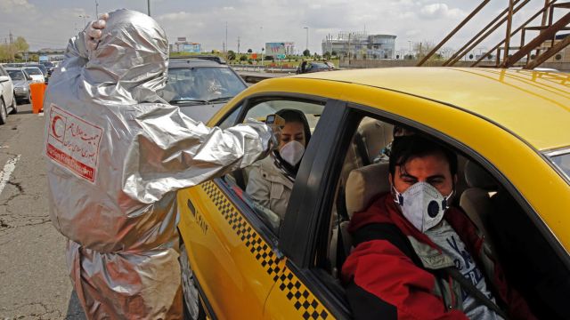 طهران تعلن انطلاق التعاون العلمي مع الصين لمكافحة كورونا