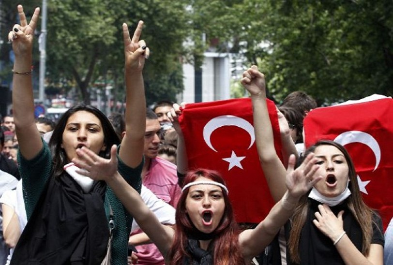 تركيا.. تظاهرات مع تنصيب أردوغان رئيسا