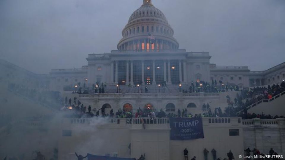 افتتاحية قاسيون 1000: أكبر من ترامب... أبعد من &laquo;الديمقراطية&raquo;