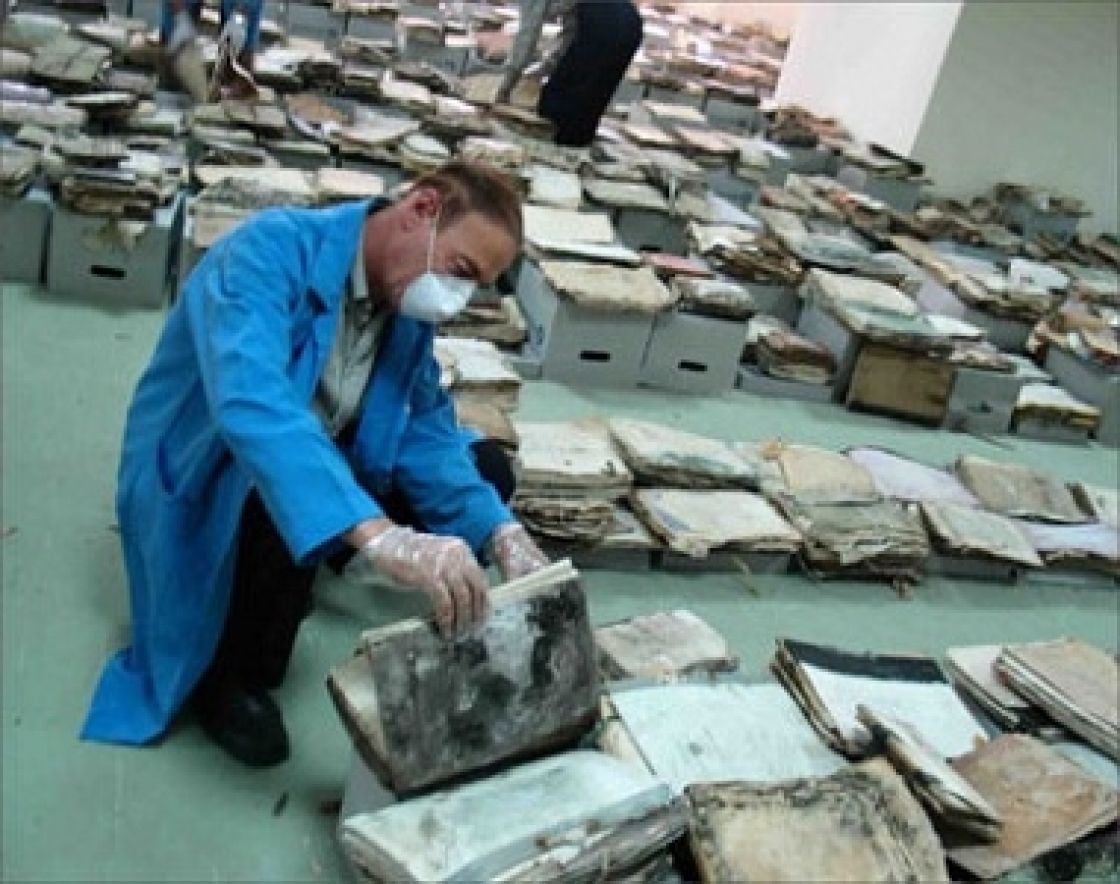 إسرائيل تسرق عبر الولايات المتحدة أرشيف العراق  تتضمن الوثائق أقدم مخطوطة  من «التلمود» ومن «التوراة»