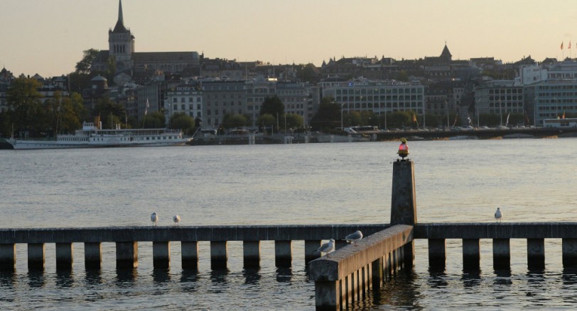 سويسرا تقرر رفع العقوبات عن إيران يوم غد