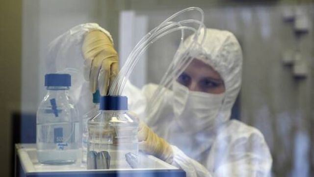 روسيا: نخطط لإنتاج 200 مليون جرعة من لقاح كورونا حتى نهاية العام