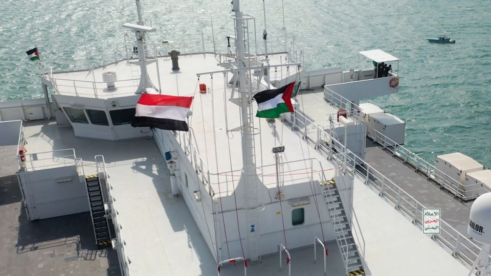 المقاومة اليمنية تقصف سفينتين &quot;لإسرائيل&quot; بمضيق باب المندب