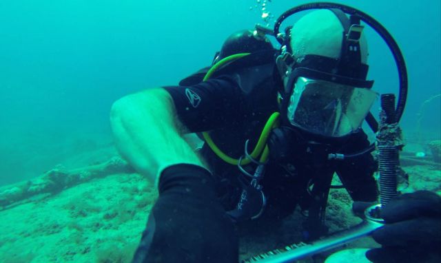 &laquo;روسيا الشريرة&raquo; تقطع كبل النت البحري