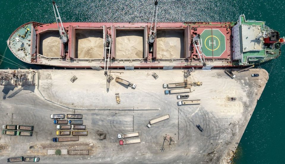 تصدير الفوسفات الخام... العوائد المحدودة والفرص الضخمة للتصنيع