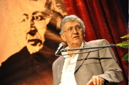 سميح القاسم: «منتصب القامة» يرحل