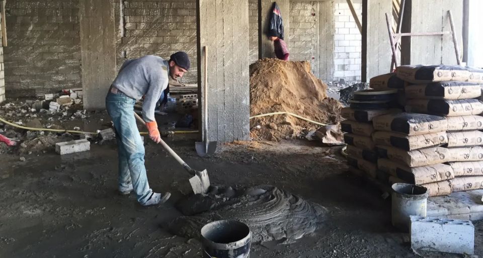 الأجور وتكاليف المعيشة