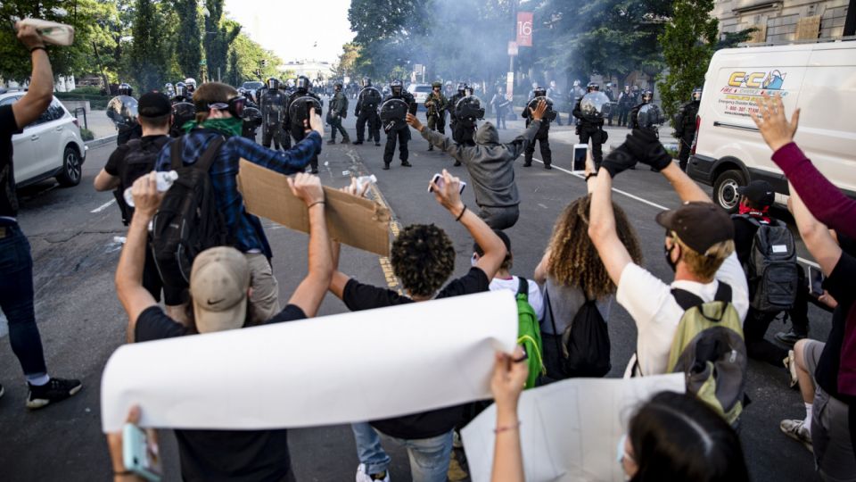 افتتاحية قاسيون| الأزمتان الأمريكية والسورية و2254