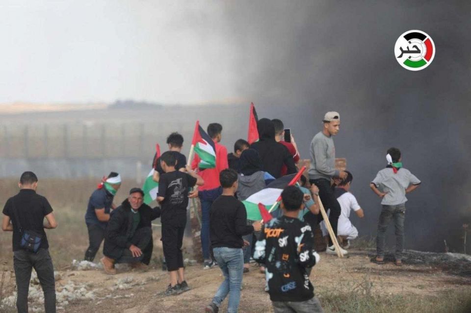إصابات برصاص الاحتلال جرّاء استهدافه مسيرة أعلام فلسطينية شرقي غزة