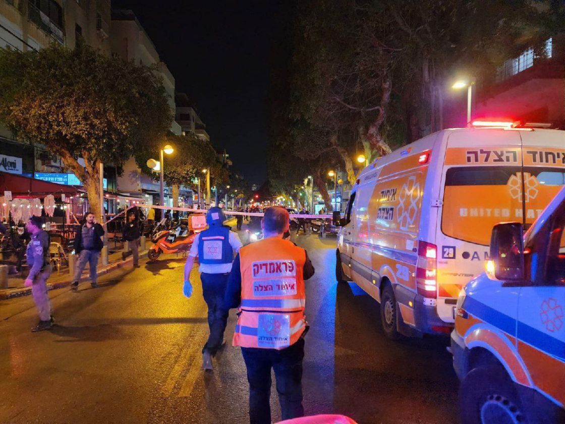 إصابة عدة «إسرائيليين» بشارع «دزينغوف» بتل أبيب بعد أقل من سنة على عملية بالشارع نفسه