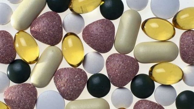 فيتامين يحمي من السرطان ويعرض لخطر الإصابة به