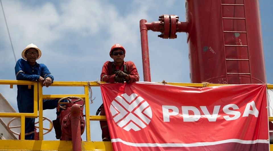 فنزويلا تحمي أموال نفطها في روسيا