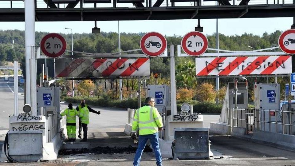 ارتفاع حصيلة ضحايا محتجي «السترات الصفراء»