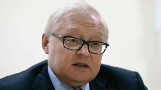 ريابكوف يبحث في إيران تنسيق الجهود للحفاظ على الصفقة النووية