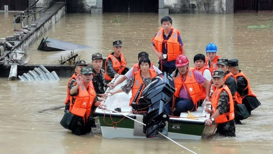 فيضانات وسط الصين تودي بحياة 33 شخصاً وتخلف 8 مفقودين