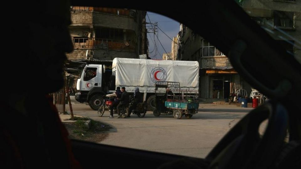 الحصار يمتد إلى دمشق..  والمساعدات تخفف أعباء الغوطة