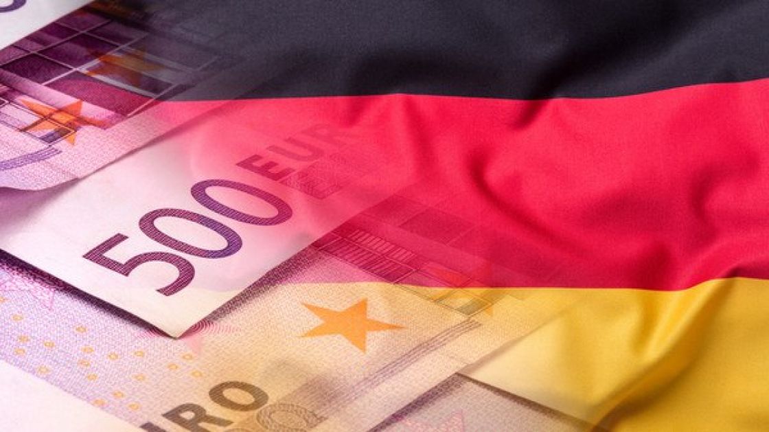 ألمانيا وخلفها اليورو: انكماش الناتج الصناعي والركود الحتمي