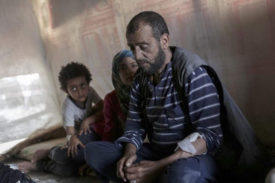 هاربون من المقابر