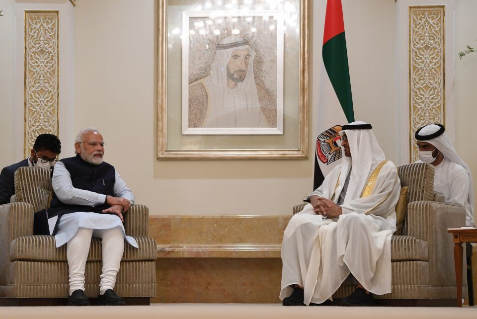 الصفقة الهندية-الإماراتية خطوة في المسار العالَمي لتحطيم أنياب الدولار