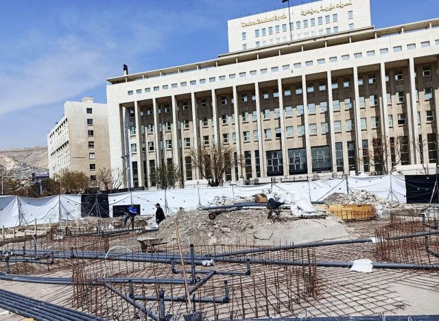 محافظة دمشق.. زيادة الجباية مقابل استمرار سوء الخدمات وزيادة مشاريع التجميل!