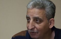 عرفات: لا وقت للتعامل مع الحل السياسي باستخفاف!