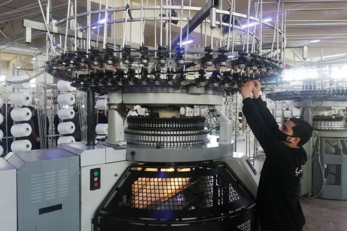 الآثار الاجتماعية والاقتصادية لقرار إلغاء برنامج إحلال المستوردات