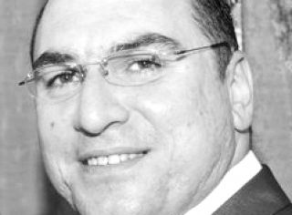 لا يموت حق: عقد الإيفاد