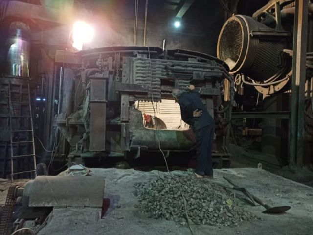 مؤتمرات درعا وحماة ...  مطالب إنتاجية وعمالية