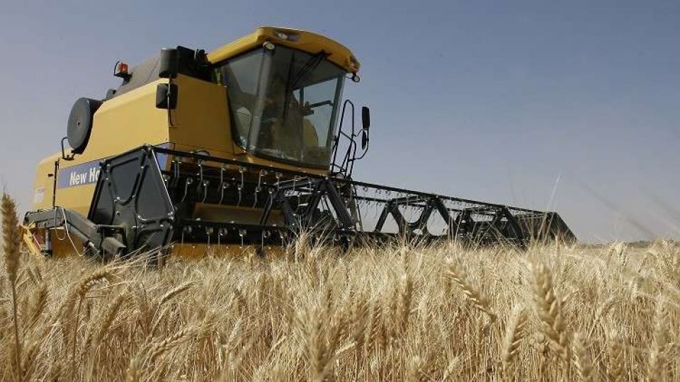 روسيا تطور آليات زراعية ذاتية القيادة!