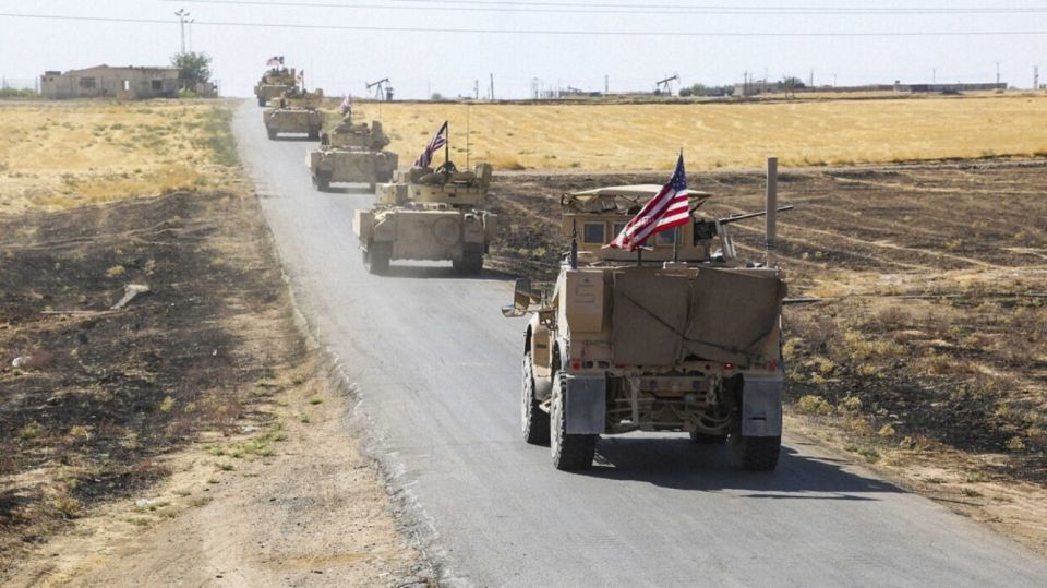 جيش الاحتلال الأمريكي يواصل تعزيز قواته في شمال شرقي سورية