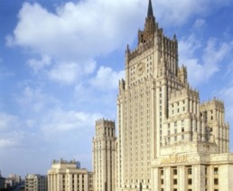 الخارجية الروسية: التحالف الذي تقوده الولايات المتحدة يمارس &laquo;انتقائية&raquo; في توجيه الضربات للإرهابيين في سورية