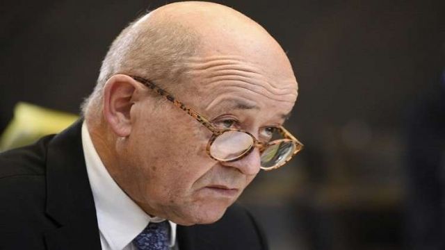 الخارجية الفرنسي تدعو ترامب إلى عدم التدخل في شؤون البلاد