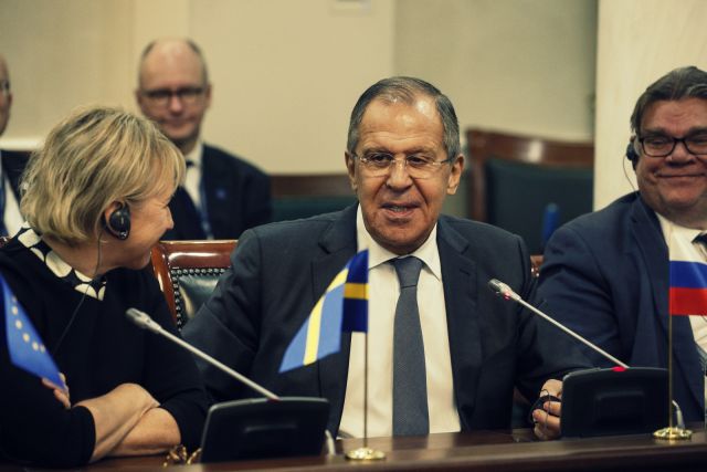  العودة إلى وضع ما قبل الاتفاقية حول البرنامج النووي الإيراني غير ممكن، بما في ذلك ما يتعلق بمسألة العقوبات