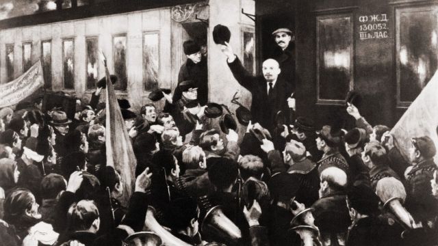 بكين للشركات: احترموا الرموز الشيوعية