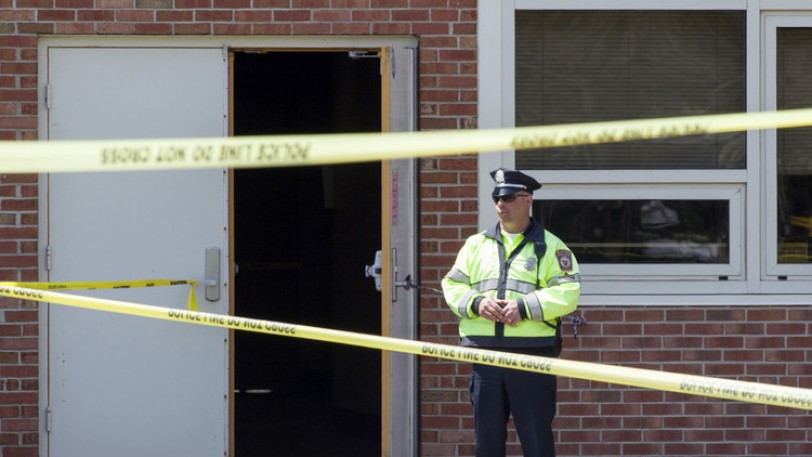 من مكان الحادث في ولاية كونيتيكت الأمريكية