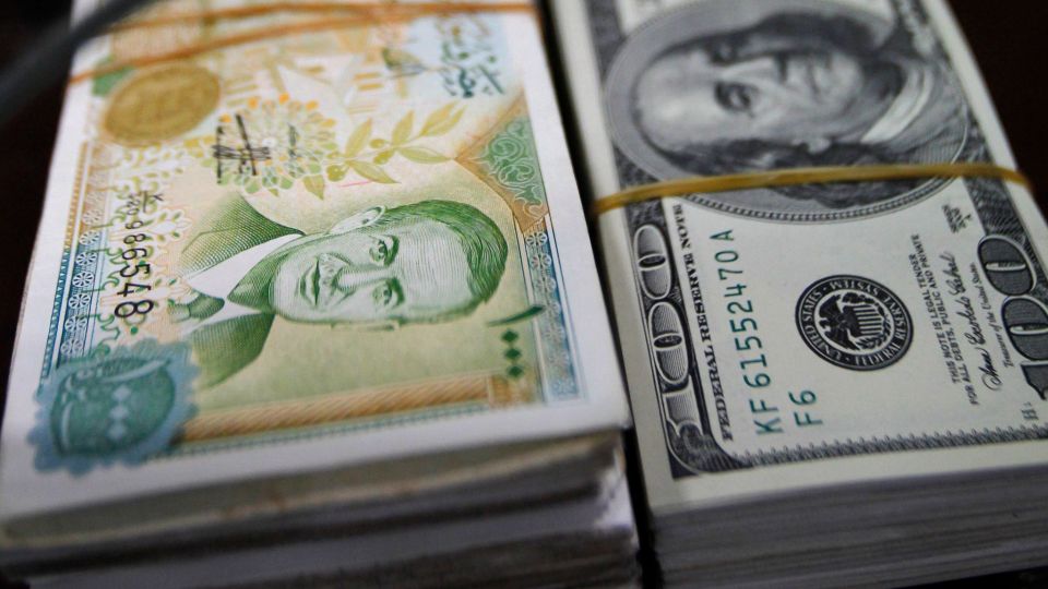 109,78% نسبة خسارة الليرة أمام الدولار رسمياً منذ بداية العام!