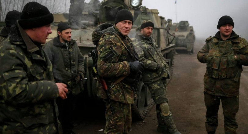 استسلام المئات من القوات الأوكرانية المحاصرة في مدينة ديبالتسيفو