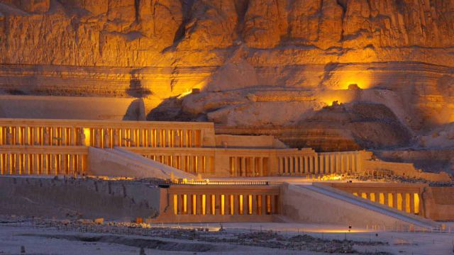 أسوان وثروات مصر المهدرة