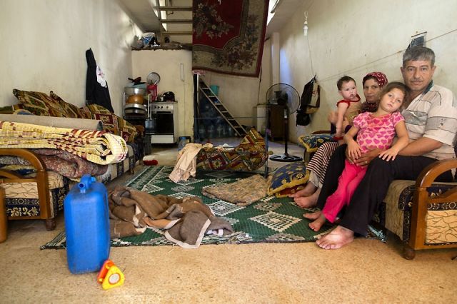 السوريون في لبنان  بين معاناة المعيشة وآمال منتظرة!